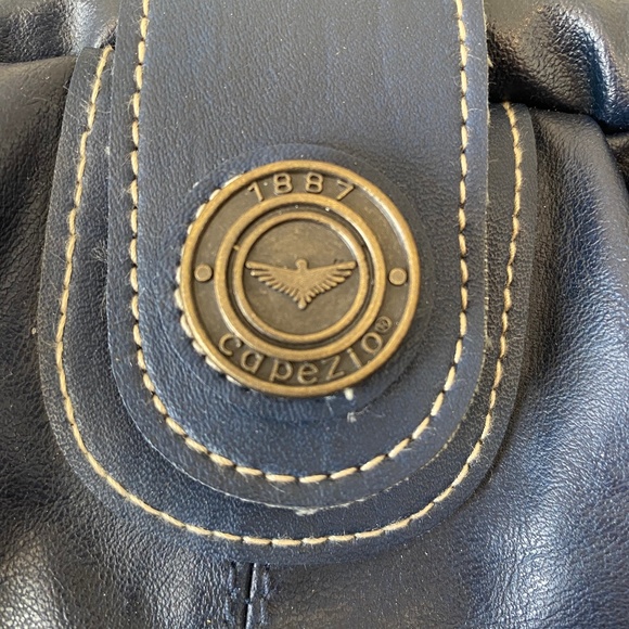 Vintage Capezio Round Navy Leather Purse - Picture 2 of 9